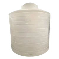 Cisterna de tres capas reforzada con cinturones de refuerzo